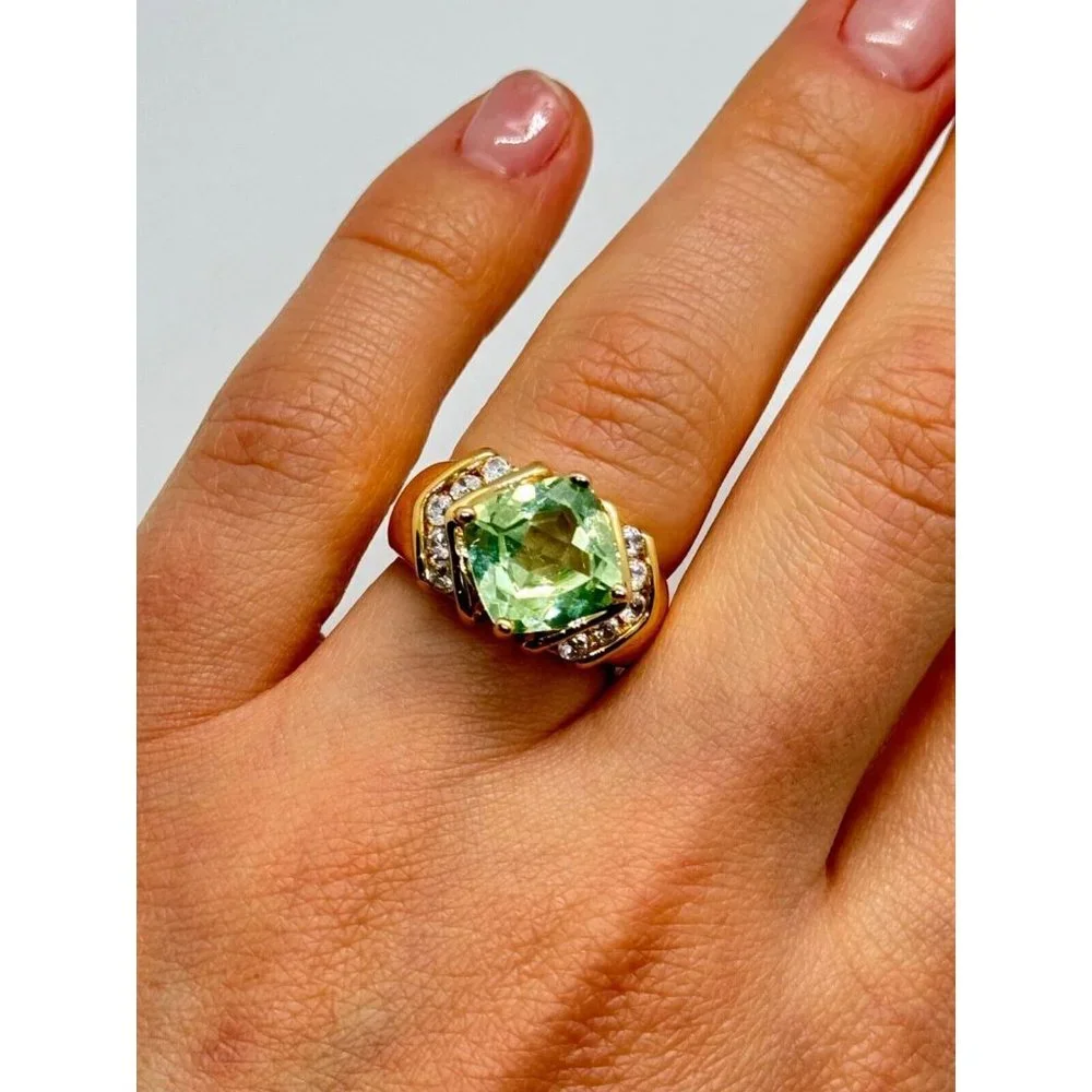 925 STERLING SILVER GOLD PLATED CZ RING SIZE 6